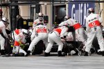 Problemas en los pitstops de McLaren